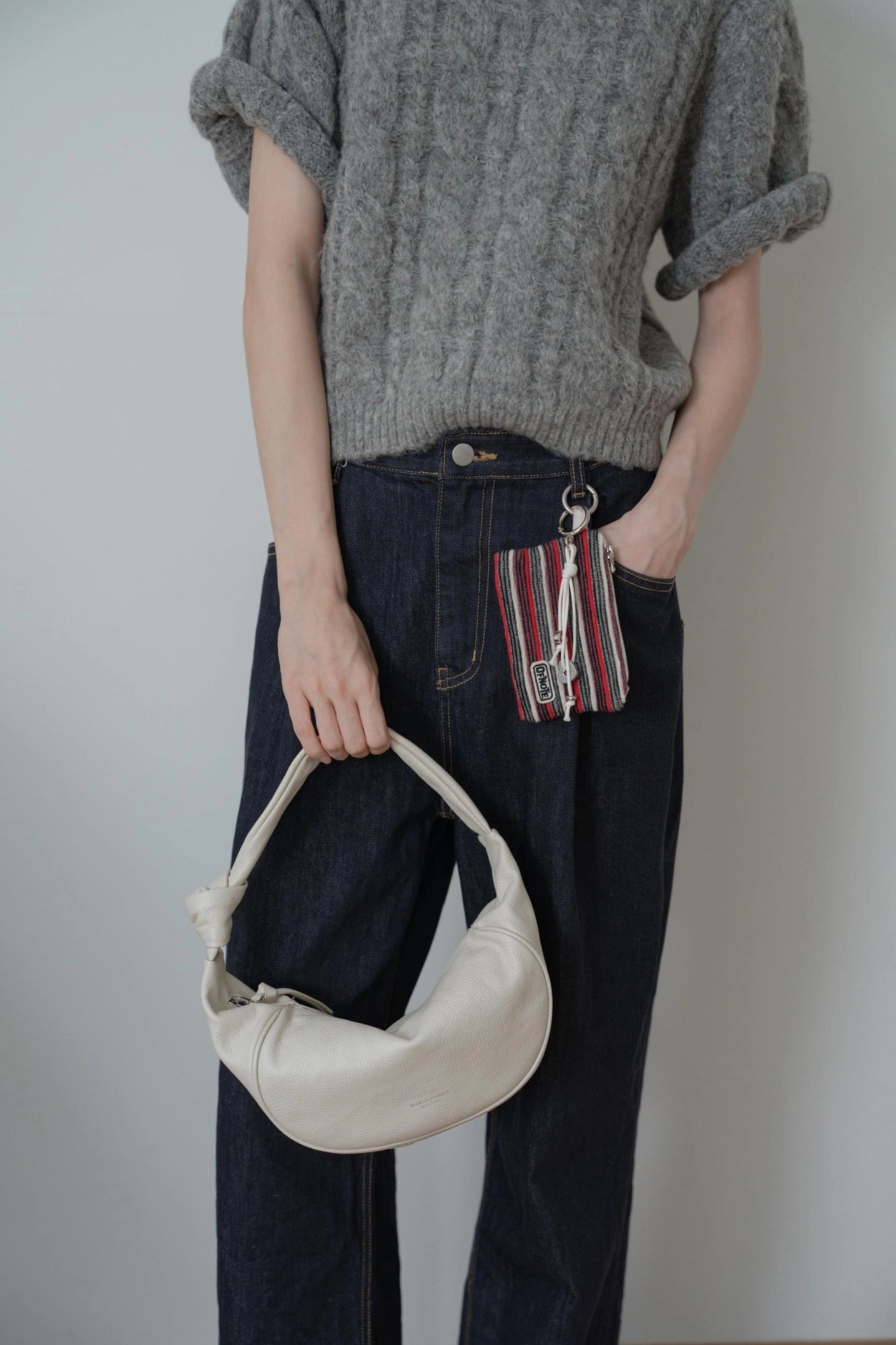 Mardi; mardi mercredi; 韓國代購;代購;korea; bag; leather; handbag; 牛皮;羊皮;手袋;皮袋;bucks & leather; fashion; 時裝; 韓國;正貨;正版;正品;韓國直送;代購直送;衛衣;hoodie; 東大門