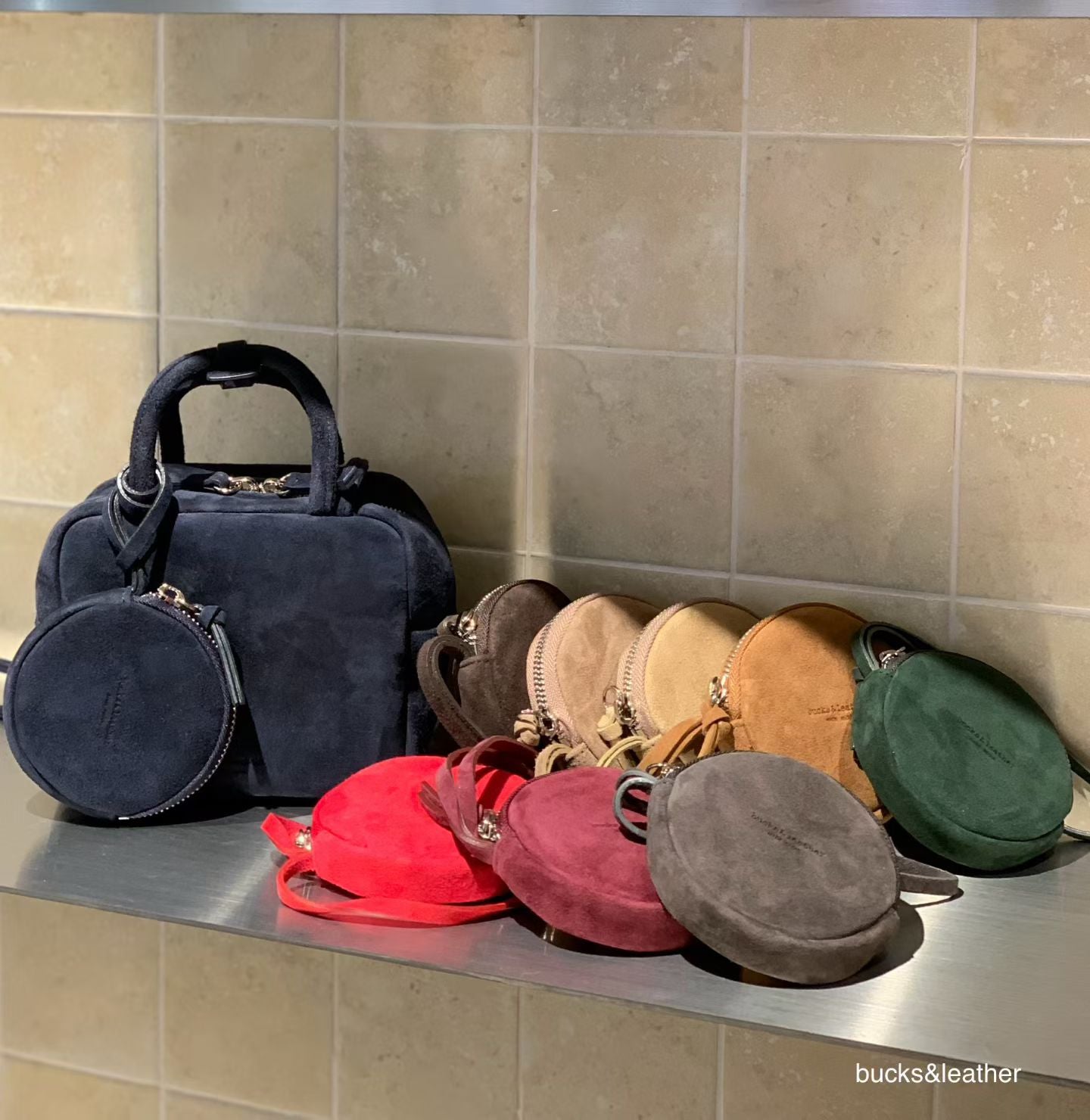 A102 Macaron Pouch (麂皮/羊皮/牛皮)