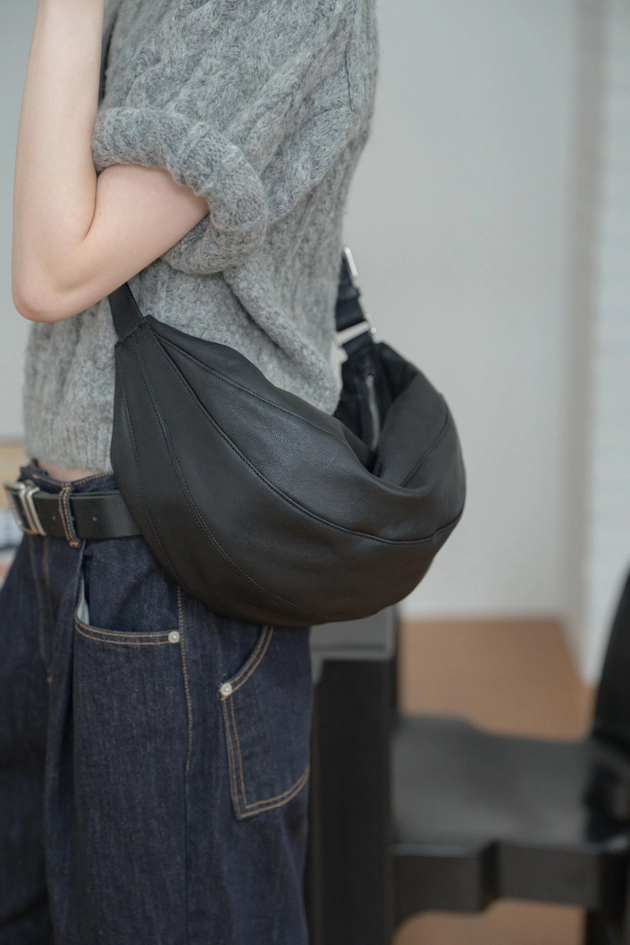 Mardi; mardi mercredi; 韓國代購;代購;korea; bag; leather; handbag; 牛皮;羊皮;手袋;皮袋;bucks & leather; fashion; 時裝; 韓國;正貨;正版;正品;韓國直送;代購直送;衛衣;hoodie; 東大門