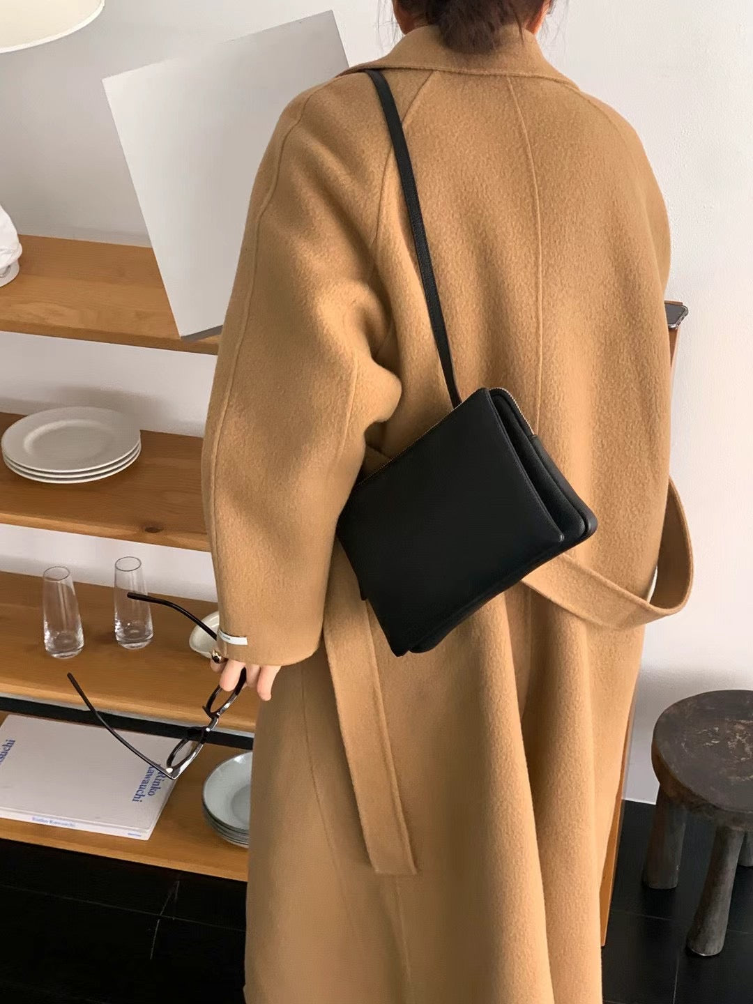 Mardi; mardi mercredi; 韓國代購;代購;korea; bag; leather; handbag; 牛皮;羊皮;手袋;皮袋;bucks & leather; fashion; 時裝; 韓國;正貨;正版;正品;韓國直送;代購直送;衛衣;hoodie; 東大門