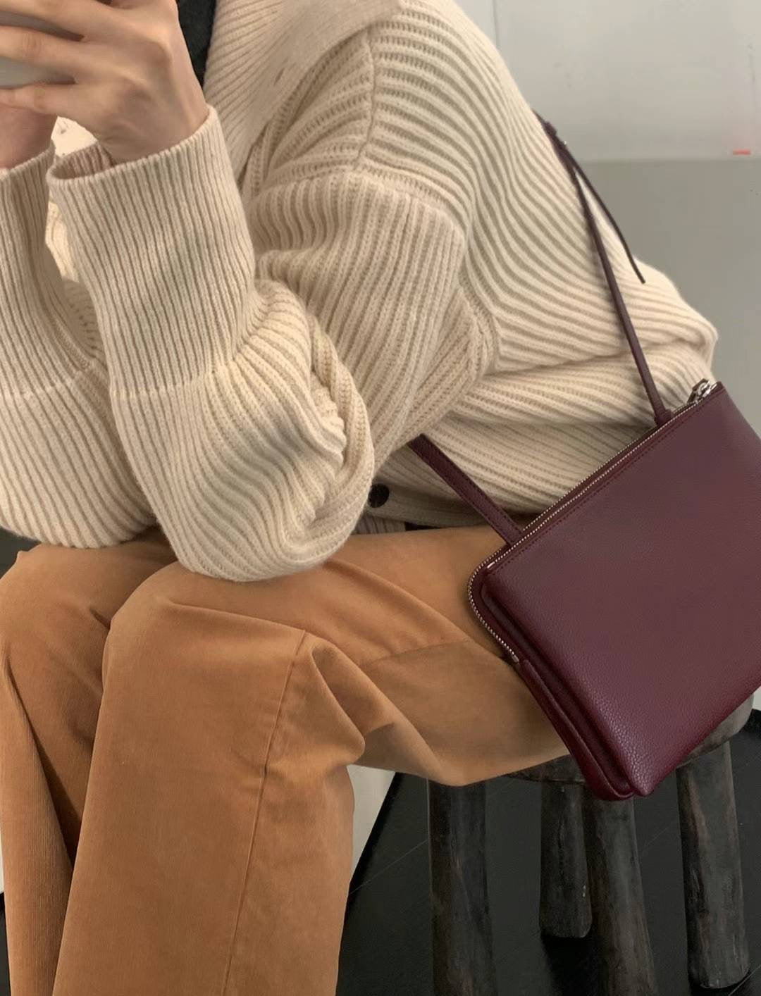 Mardi; mardi mercredi; 韓國代購;代購;korea; bag; leather; handbag; 牛皮;羊皮;手袋;皮袋;bucks & leather; fashion; 時裝; 韓國;正貨;正版;正品;韓國直送;代購直送;衛衣;hoodie; 東大門