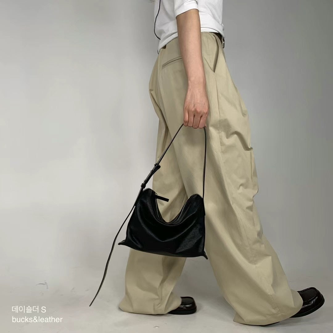 Mardi; mardi mercredi; 韓國代購;代購;korea; bag; leather; handbag; 牛皮;羊皮;手袋;皮袋;bucks & leather; fashion; 時裝; 韓國;正貨;正版;正品;韓國直送;代購直送;衛衣;hoodie; 東大門