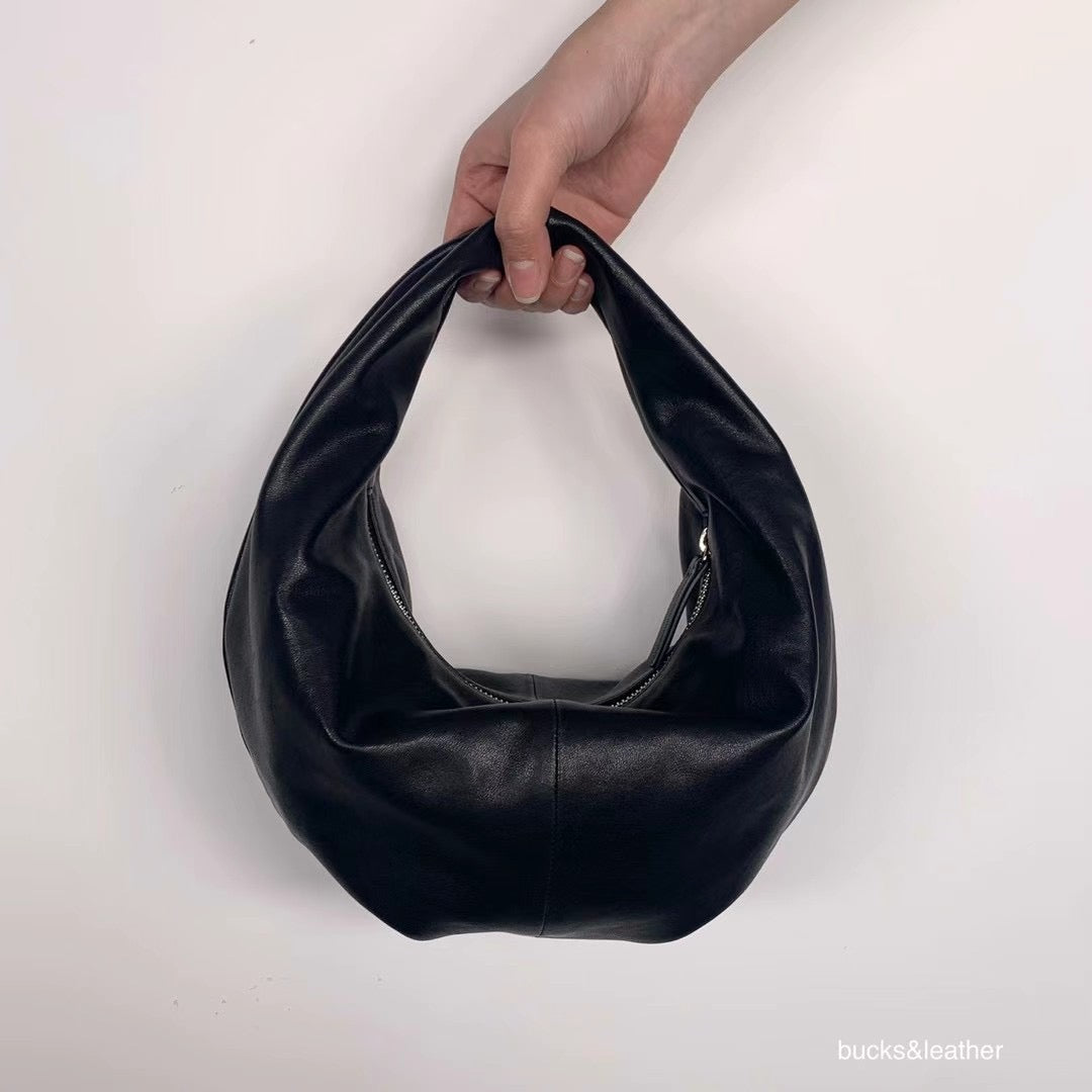 Mardi; mardi mercredi; 韓國代購;代購;korea; bag; leather; handbag; 牛皮;羊皮;手袋;皮袋;bucks & leather; fashion; 時裝; 韓國;正貨;正版;正品;韓國直送;代購直送;衛衣;hoodie; 東大門