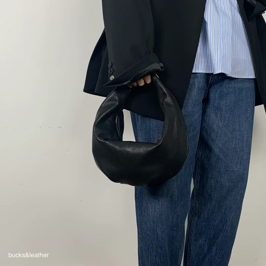 Mardi; mardi mercredi; 韓國代購;代購;korea; bag; leather; handbag; 牛皮;羊皮;手袋;皮袋;bucks & leather; fashion; 時裝; 韓國;正貨;正版;正品;韓國直送;代購直送;衛衣;hoodie; 東大門