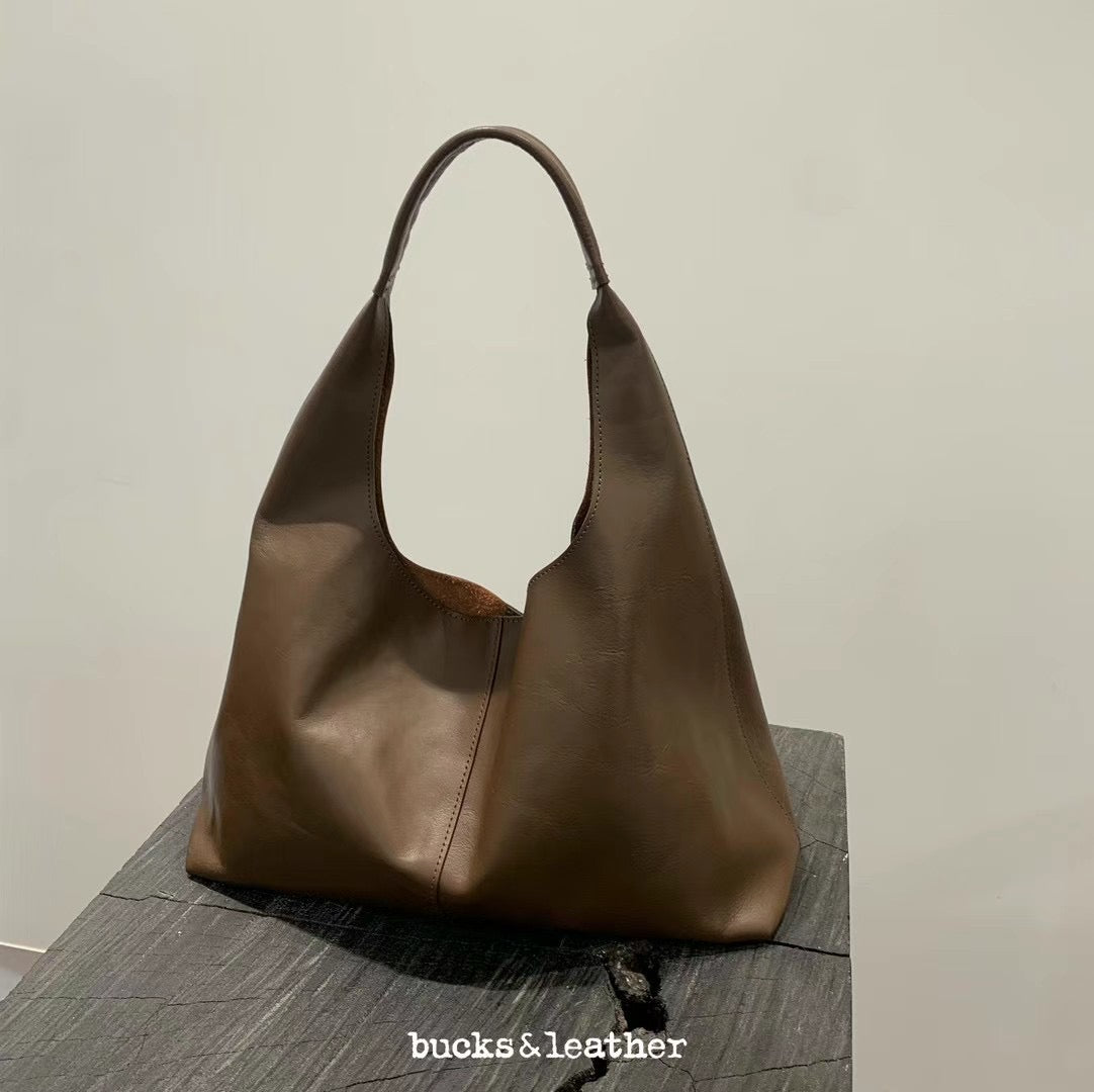 Mardi; mardi mercredi; 韓國代購;代購;korea; bag; leather; handbag; 牛皮;羊皮;手袋;皮袋;bucks & leather; fashion; 時裝; 韓國;正貨;正版;正品;韓國直送;代購直送;衛衣;hoodie; 東大門