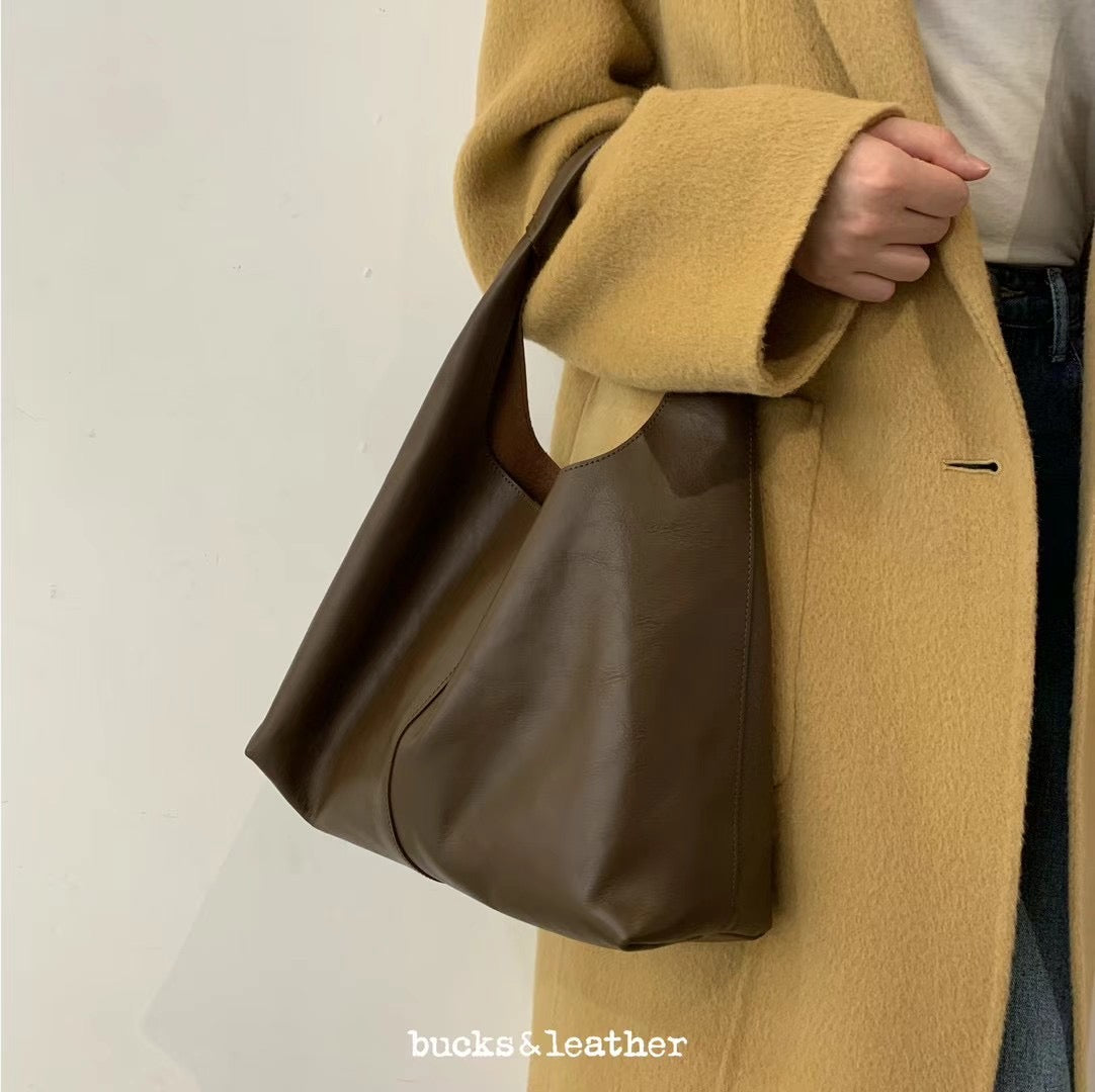 Mardi; mardi mercredi; 韓國代購;代購;korea; bag; leather; handbag; 牛皮;羊皮;手袋;皮袋;bucks & leather; fashion; 時裝; 韓國;正貨;正版;正品;韓國直送;代購直送;衛衣;hoodie; 東大門