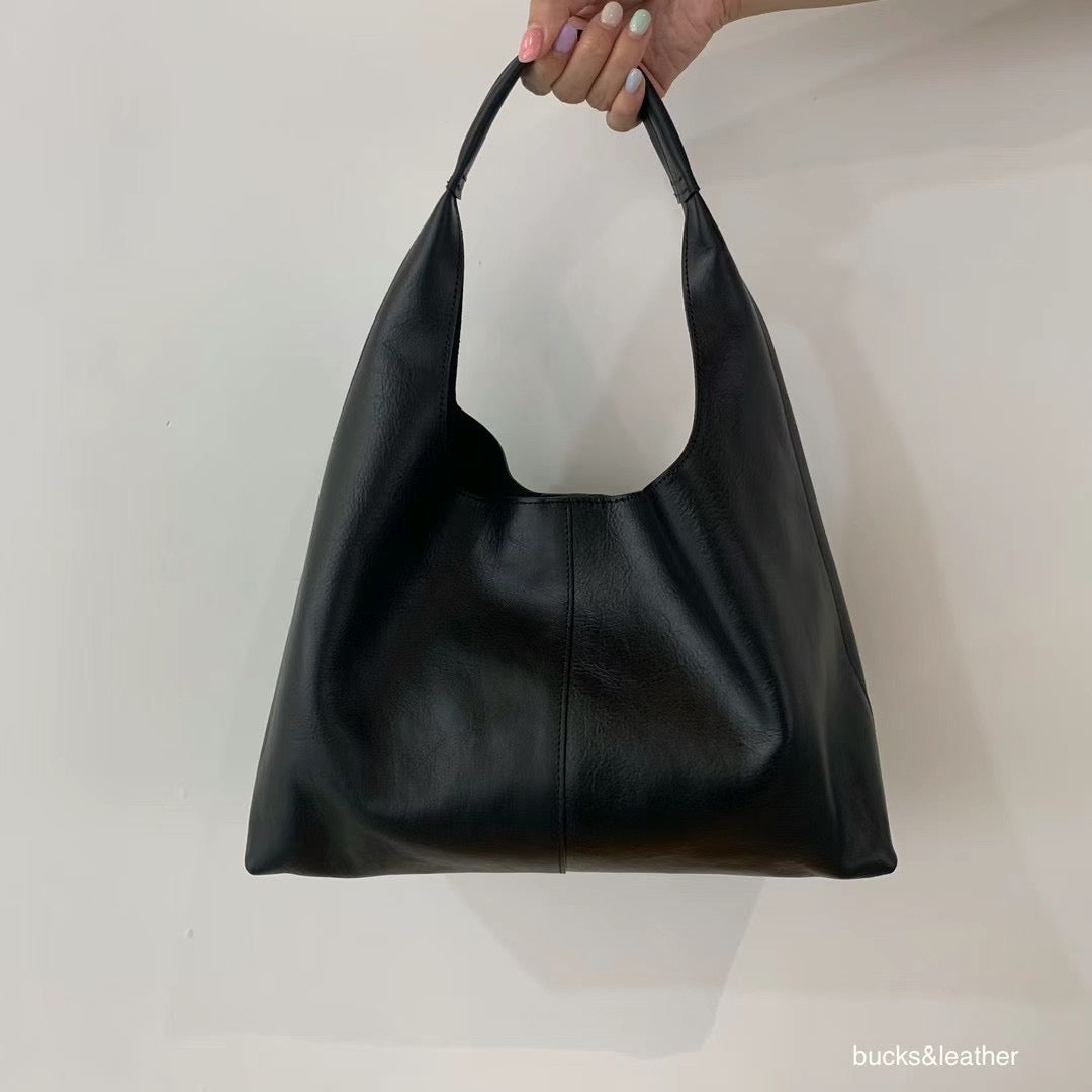 Mardi; mardi mercredi; 韓國代購;代購;korea; bag; leather; handbag; 牛皮;羊皮;手袋;皮袋;bucks & leather; fashion; 時裝; 韓國;正貨;正版;正品;韓國直送;代購直送;衛衣;hoodie; 東大門