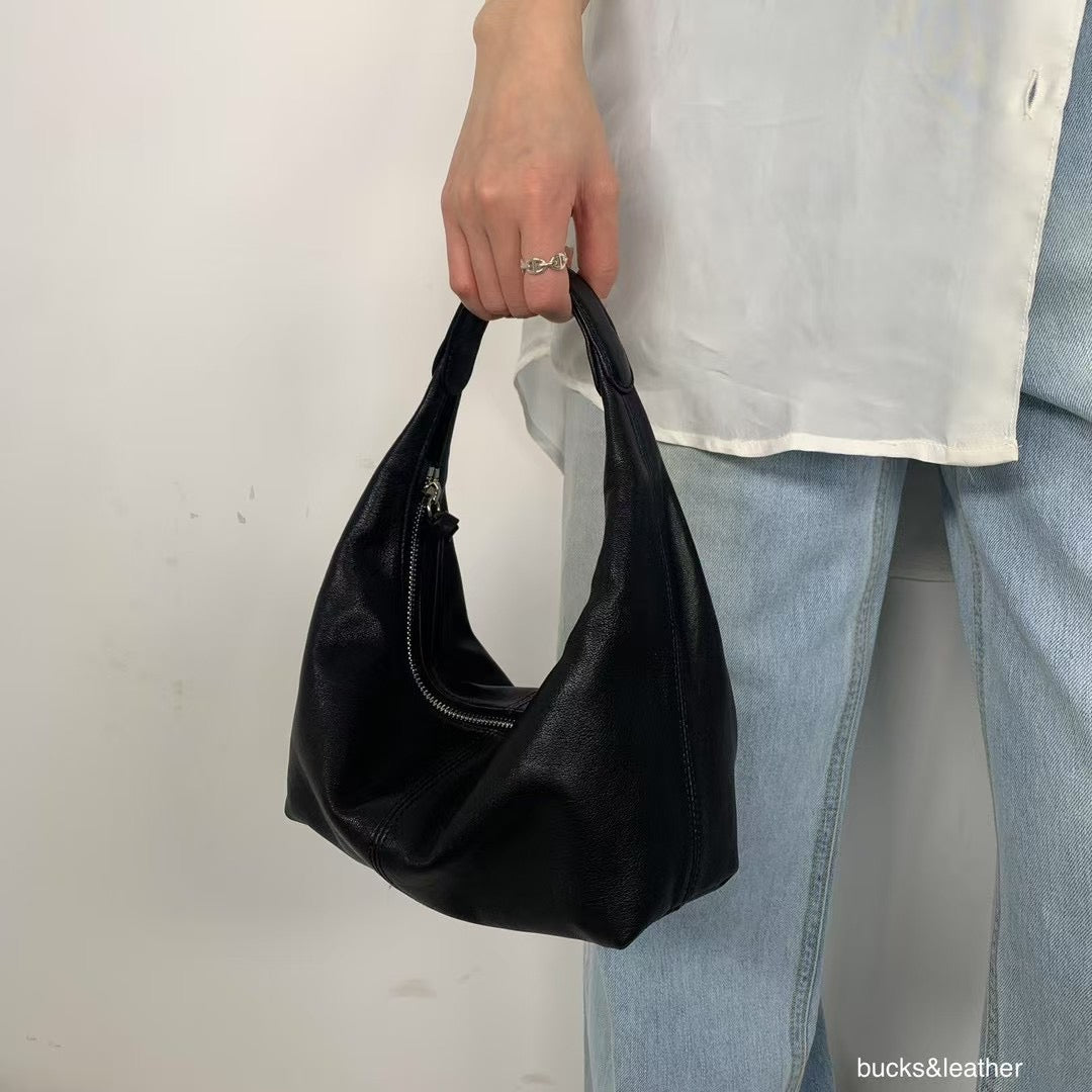 Mardi; mardi mercredi; 韓國代購;代購;korea; bag; leather; handbag; 牛皮;羊皮;手袋;皮袋;bucks & leather; fashion; 時裝; 韓國;正貨;正版;正品;韓國直送;代購直送;衛衣;hoodie; 東大門