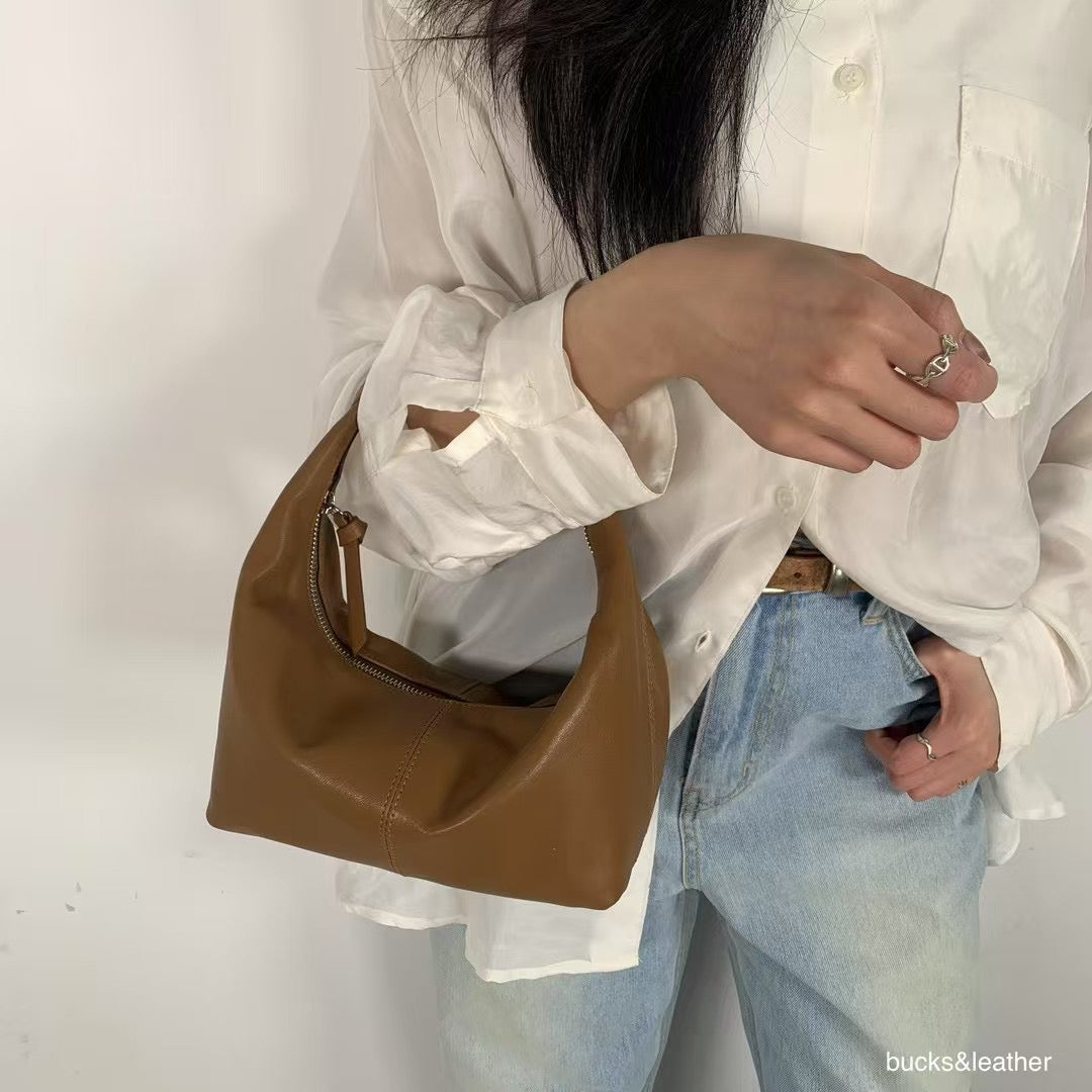 Mardi; mardi mercredi; 韓國代購;代購;korea; bag; leather; handbag; 牛皮;羊皮;手袋;皮袋;bucks & leather; fashion; 時裝; 韓國;正貨;正版;正品;韓國直送;代購直送;衛衣;hoodie; 東大門