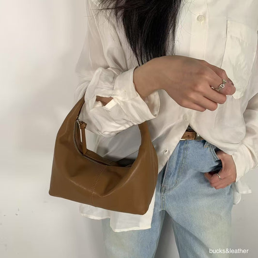 Mardi; mardi mercredi; 韓國代購;代購;korea; bag; leather; handbag; 牛皮;羊皮;手袋;皮袋;bucks & leather; fashion; 時裝; 韓國;正貨;正版;正品;韓國直送;代購直送;衛衣;hoodie; 東大門