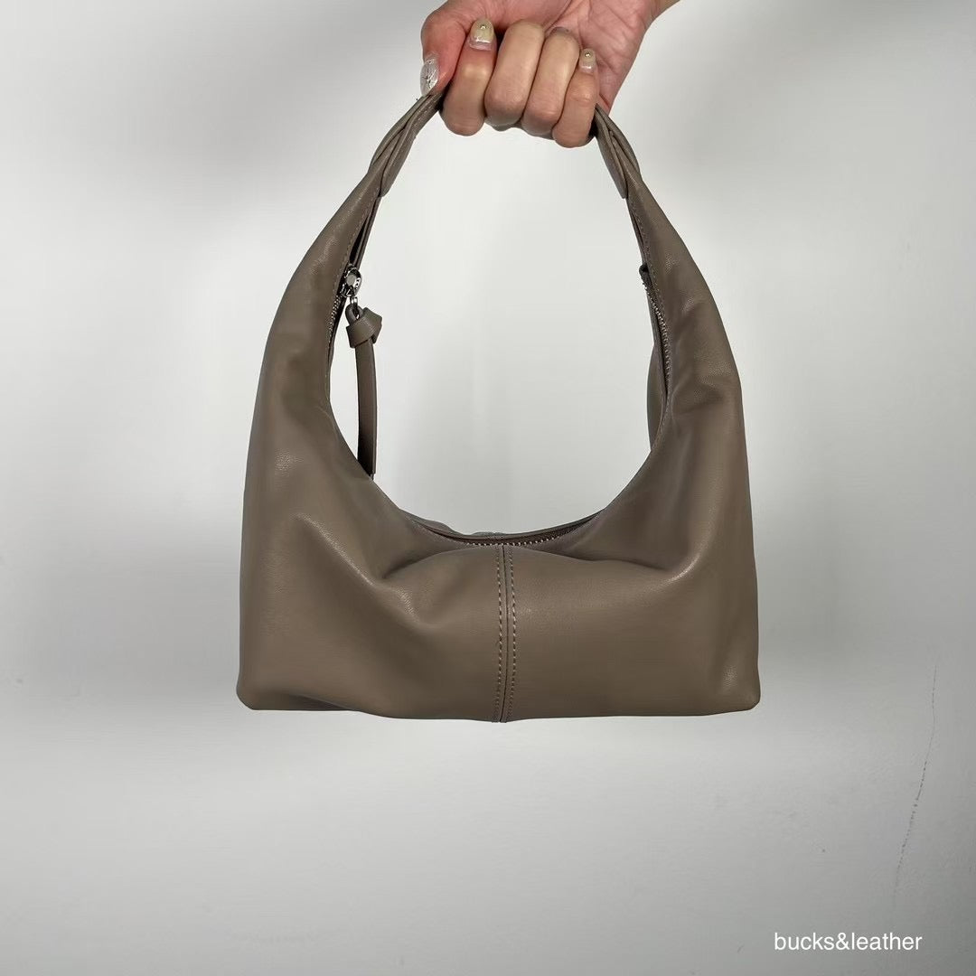 Mardi; mardi mercredi; 韓國代購;代購;korea; bag; leather; handbag; 牛皮;羊皮;手袋;皮袋;bucks & leather; fashion; 時裝; 韓國;正貨;正版;正品;韓國直送;代購直送;衛衣;hoodie; 東大門