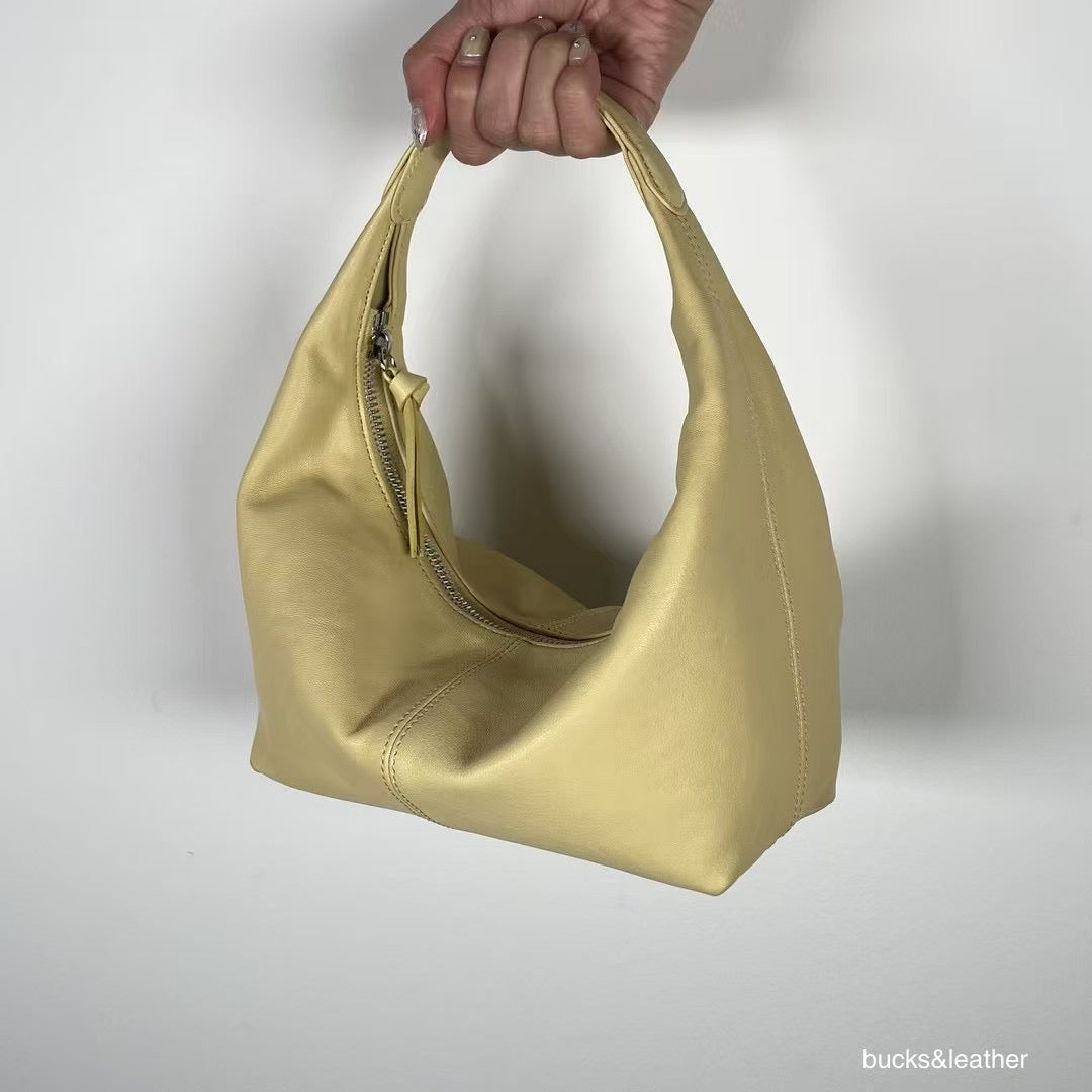 Mardi; mardi mercredi; 韓國代購;代購;korea; bag; leather; handbag; 牛皮;羊皮;手袋;皮袋;bucks & leather; fashion; 時裝; 韓國;正貨;正版;正品;韓國直送;代購直送;衛衣;hoodie; 東大門