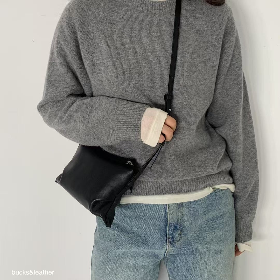 Mardi; mardi mercredi; 韓國代購;代購;korea; bag; leather; handbag; 牛皮;羊皮;手袋;皮袋;bucks & leather; fashion; 時裝; 韓國;正貨;正版;正品;韓國直送;代購直送;衛衣;hoodie; 東大門