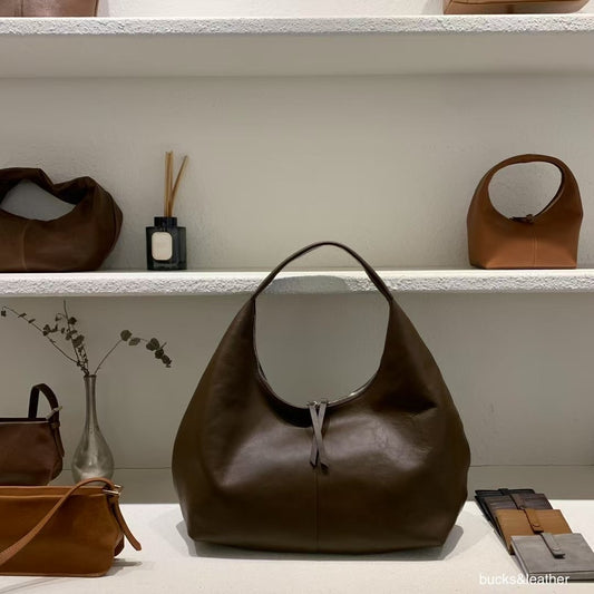 Mardi; mardi mercredi; 韓國代購;代購;korea; bag; leather; handbag; 牛皮;羊皮;手袋;皮袋;bucks & leather; fashion; 時裝; 韓國;正貨;正版;正品;韓國直送;代購直送;衛衣;hoodie; 東大門;韓國代購;韓國直送;韓國袋;韓國手袋;韓國製造;真皮手袋;牛皮袋;羊皮袋;korea; made in korea; 韓國正版