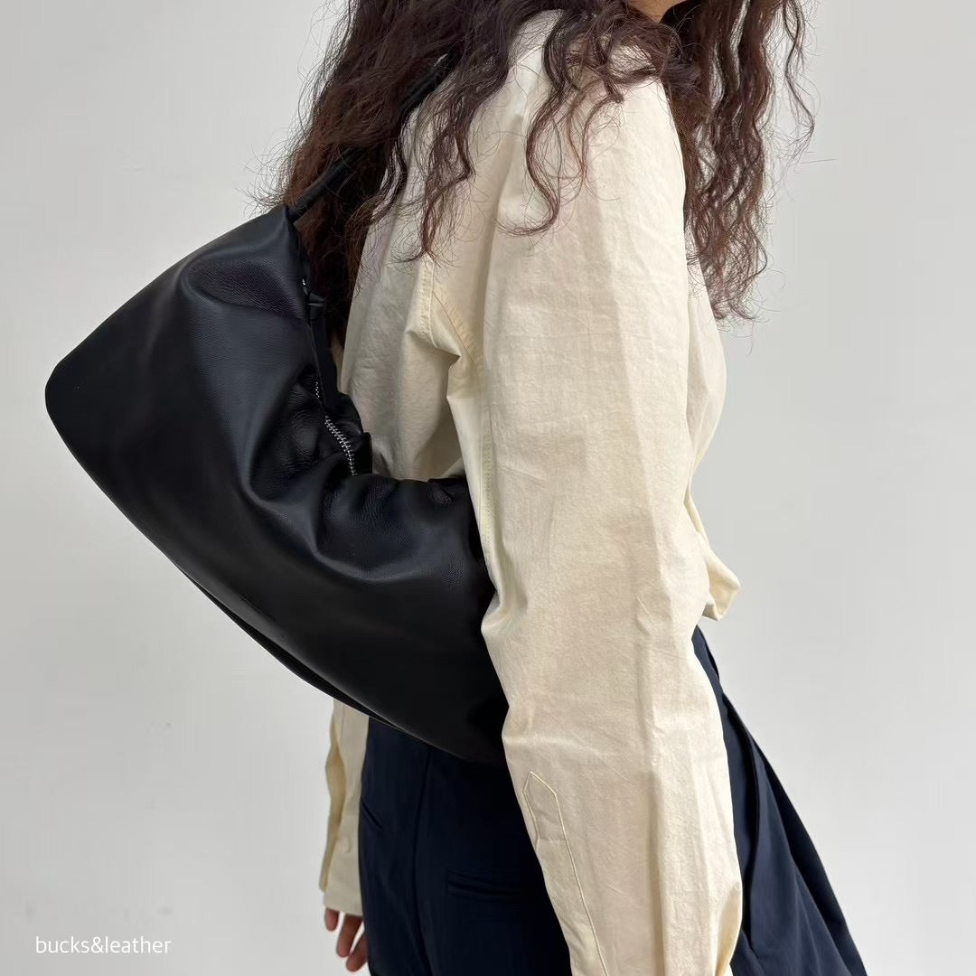 Mardi; mardi mercredi; 韓國代購;代購;korea; bag; leather; handbag; 牛皮;羊皮;手袋;皮袋;bucks & leather; fashion; 時裝; 韓國;正貨;正版;正品;韓國直送;代購直送;衛衣;hoodie; 東大門;韓國代購;韓國直送;韓國袋;韓國手袋;韓國製造;真皮手袋;牛皮袋;羊皮袋;korea; made in korea; 韓國正版