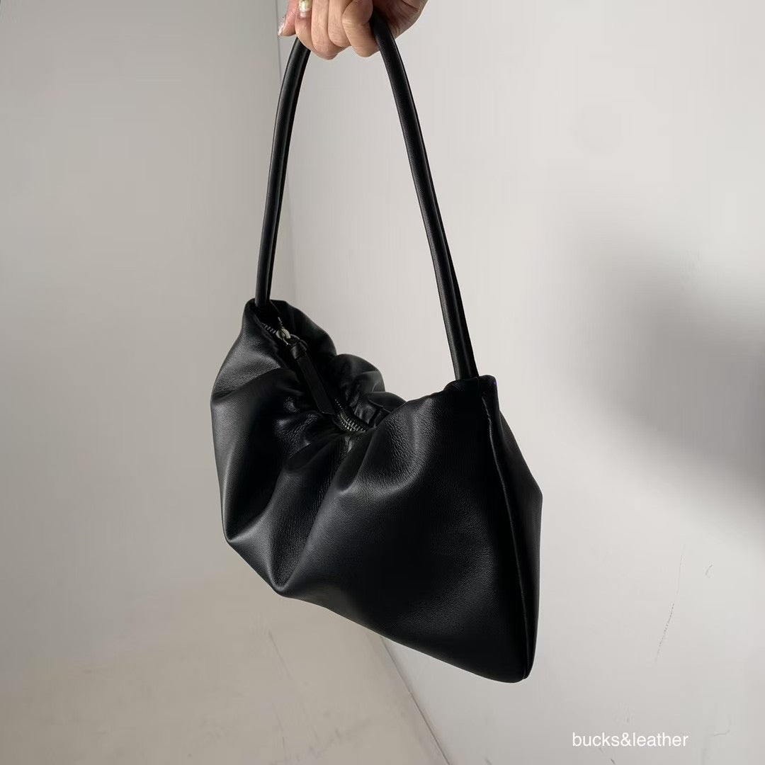 Mardi; mardi mercredi; 韓國代購;代購;korea; bag; leather; handbag; 牛皮;羊皮;手袋;皮袋;bucks & leather; fashion; 時裝; 韓國;正貨;正版;正品;韓國直送;代購直送;衛衣;hoodie; 東大門;韓國代購;韓國直送;韓國袋;韓國手袋;韓國製造;真皮手袋;牛皮袋;羊皮袋;korea; made in korea; 韓國正版