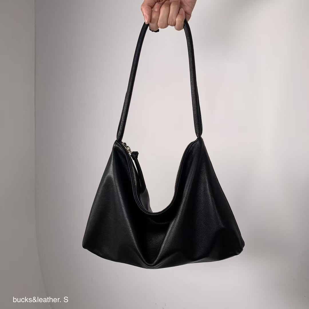 Mardi; mardi mercredi; 韓國代購;代購;korea; bag; leather; handbag; 牛皮;羊皮;手袋;皮袋;bucks & leather; fashion; 時裝; 韓國;正貨;正版;正品;韓國直送;代購直送;衛衣;hoodie; 東大門;韓國代購;韓國直送;韓國袋;韓國手袋;韓國製造;真皮手袋;牛皮袋;羊皮袋;korea; made in korea; 韓國正版