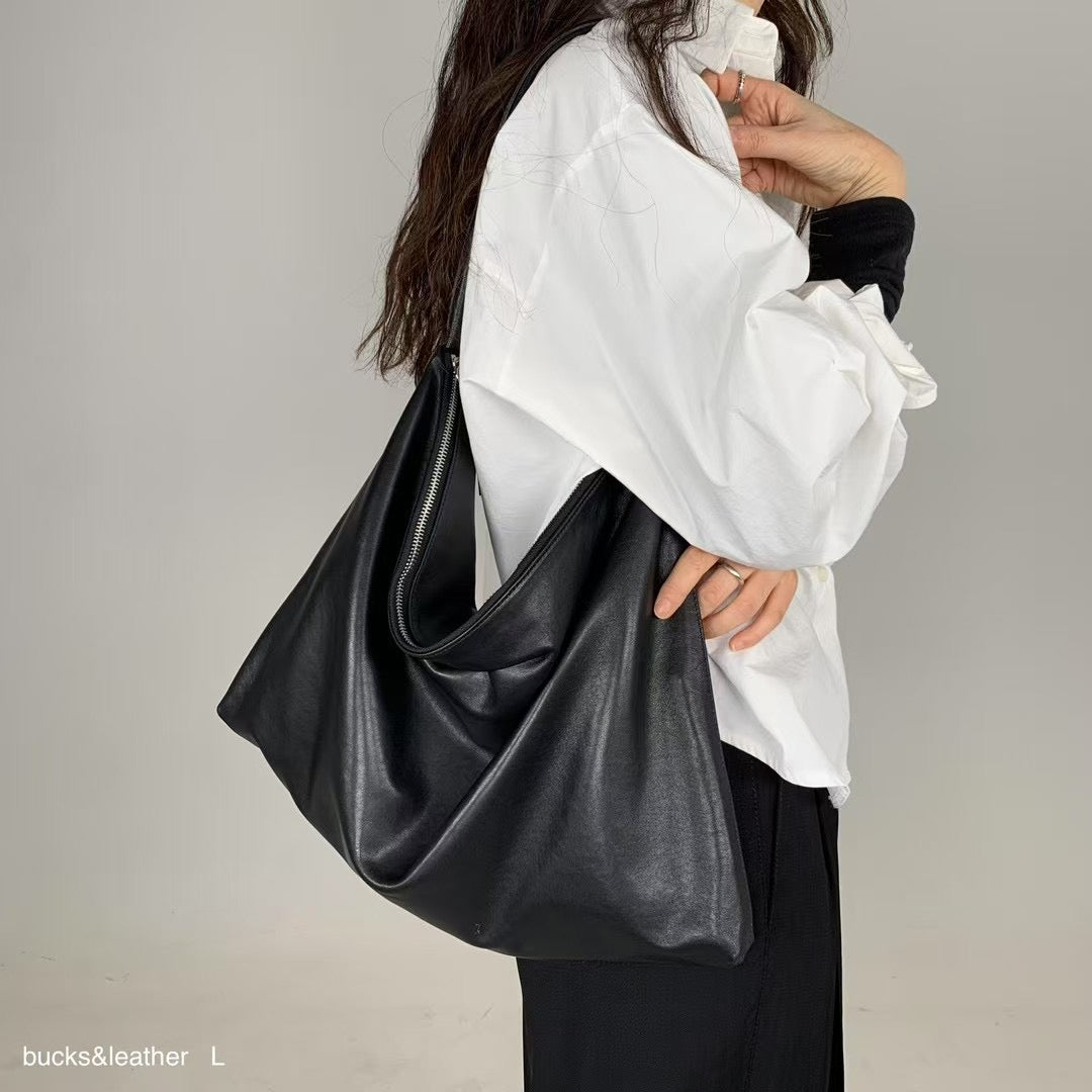 Mardi; mardi mercredi; 韓國代購;代購;korea; bag; leather; handbag; 牛皮;羊皮;手袋;皮袋;bucks & leather; fashion; 時裝; 韓國;正貨;正版;正品;韓國直送;代購直送;衛衣;hoodie; 東大門;韓國代購;韓國直送;韓國袋;韓國手袋;韓國製造;真皮手袋;牛皮袋;羊皮袋;korea; made in korea; 韓國正版