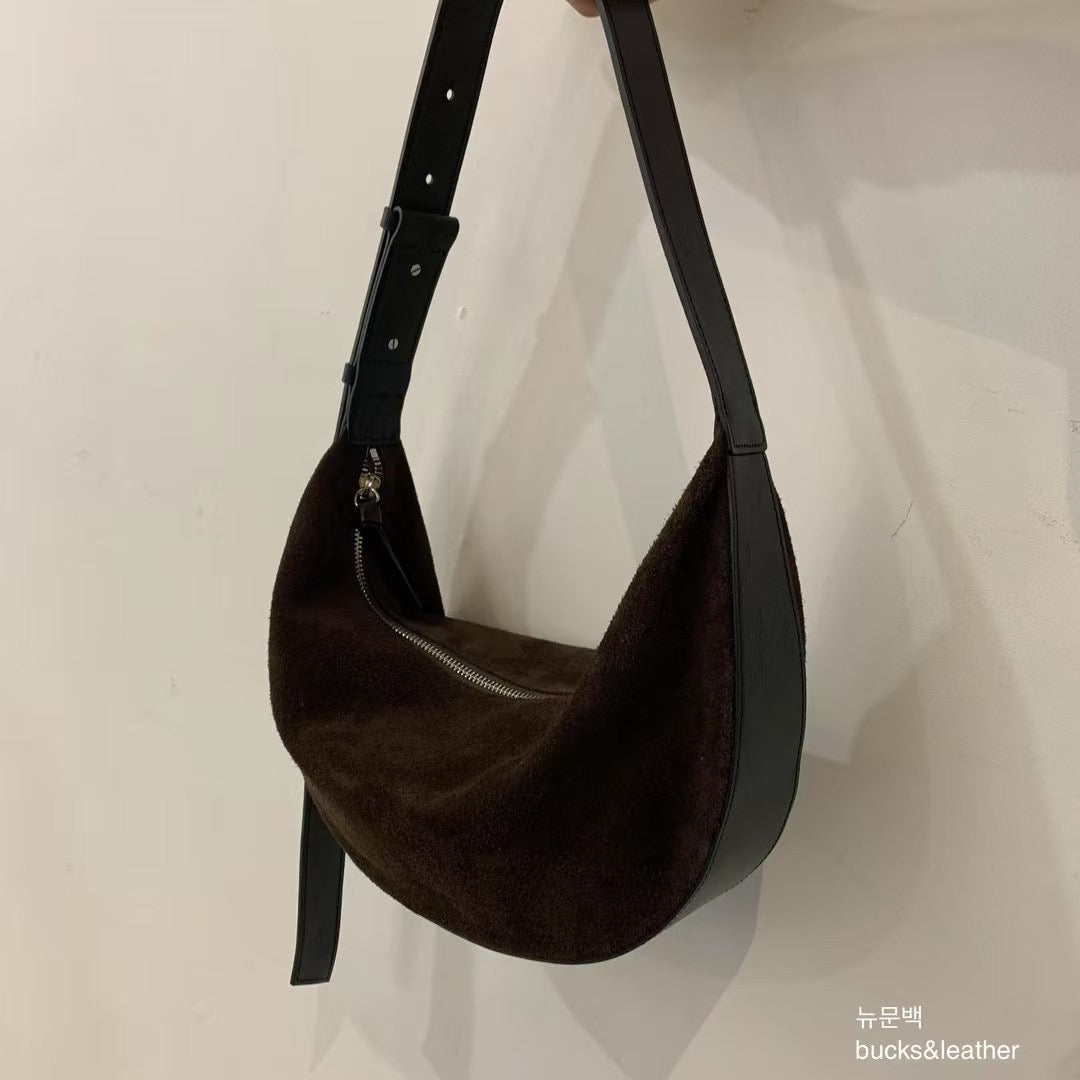 Mardi; mardi mercredi; 韓國代購;代購;korea; bag; leather; handbag; 牛皮;羊皮;手袋;皮袋;bucks & leather; fashion; 時裝; 韓國;正貨;正版;正品;韓國直送;代購直送;衛衣;hoodie; 東大門;韓國代購;韓國直送;韓國袋;韓國手袋;韓國製造;真皮手袋;牛皮袋;羊皮袋;korea; made in korea; 韓國正版