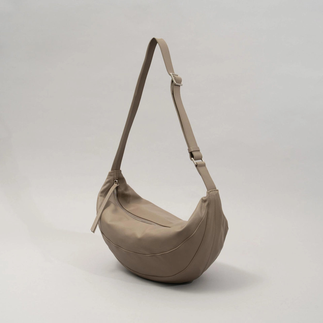 Mardi; mardi mercredi; 韓國代購;代購;korea; bag; leather; handbag; 牛皮;羊皮;手袋;皮袋;bucks & leather; fashion; 時裝; 韓國;正貨;正版;正品;韓國直送;代購直送;衛衣;hoodie; 東大門