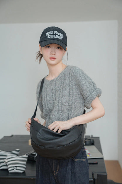 Mardi; mardi mercredi; 韓國代購；代購；korea; bag; leather; handbag; 牛皮；羊皮；手袋；皮袋；bucks & leather; fashion; 時裝； 韓國；正貨；正版；正品；韓國直送；代購直送；衛衣；hoodie; 東大門