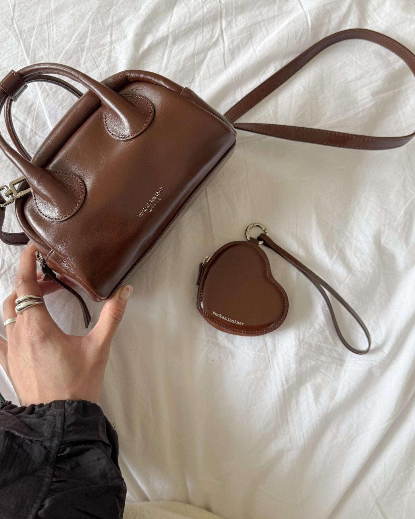 A106 (bucks&leather) Heart Pouch