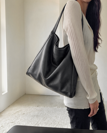 B230L Bucks&Leather Carpet Hobo ｜牛皮（L）