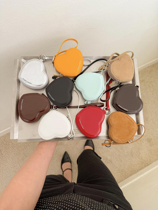 A106 (bucks&leather) Heart Pouch