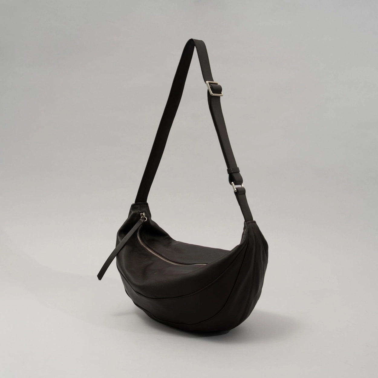 Mardi; mardi mercredi; 韓國代購；代購；korea; bag; leather; handbag; 牛皮；羊皮；手袋；皮袋；bucks & leather; fashion; 時裝； 韓國；正貨；正版；正品；韓國直送；代購直送；衛衣；hoodie; 東大門