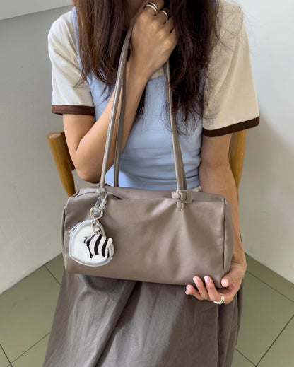 B222 羊皮&牛皮｜Magnetic Brick Shoulder Bag