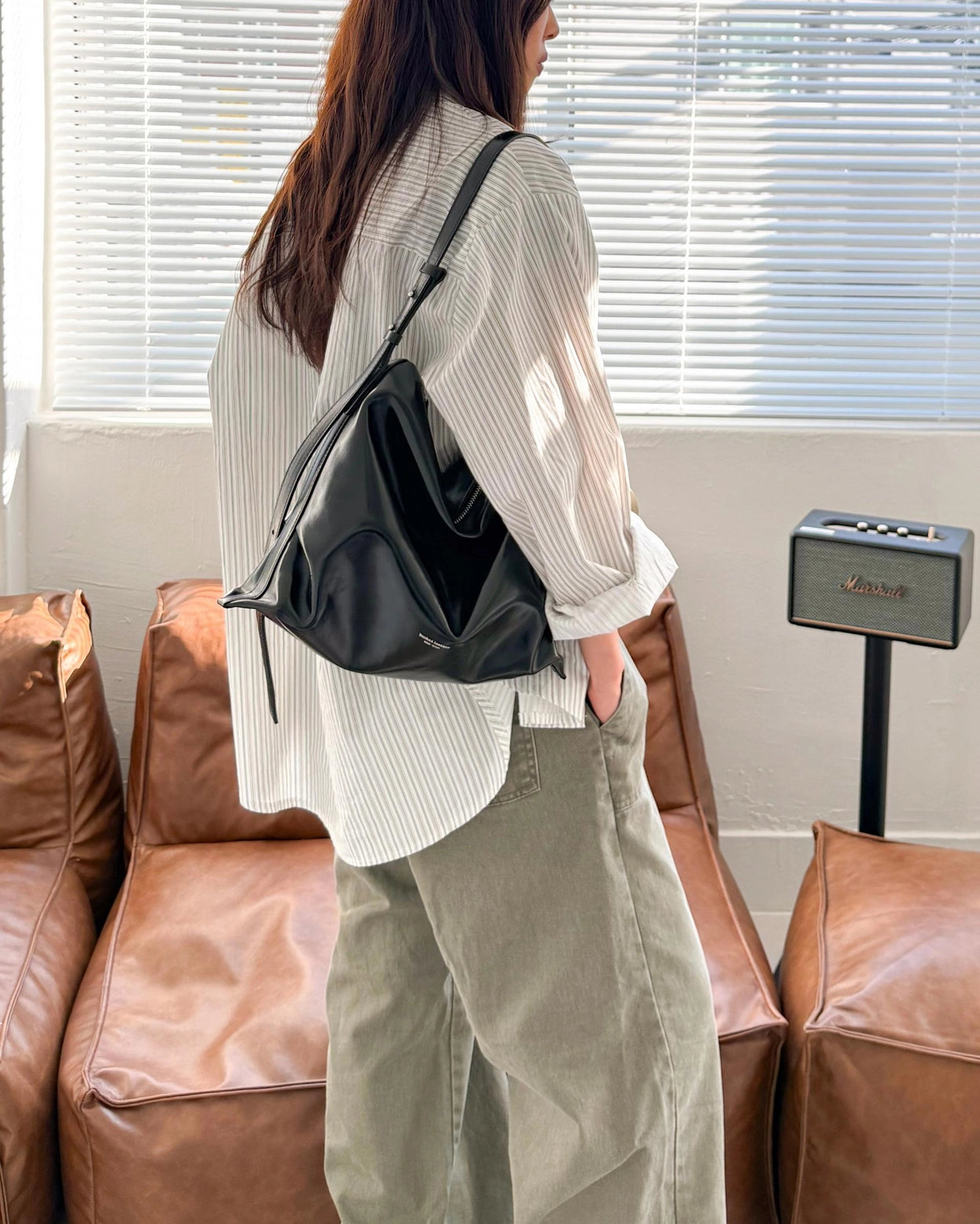 B204 bucks&leather ｜Day Shoulder/亮面牛皮