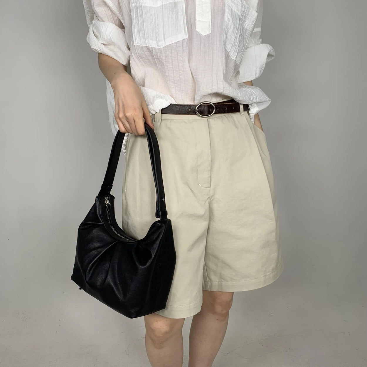 Mardi; mardi mercredi; 韓國代購；代購；korea; bag; leather; handbag; 牛皮；羊皮；手袋；皮袋；bucks & leather; fashion; 時裝； 韓國；正貨；正版；正品；韓國直送；代購直送；衛衣；hoodie; 東大門