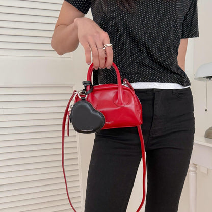 A106 (bucks&leather) Heart Pouch