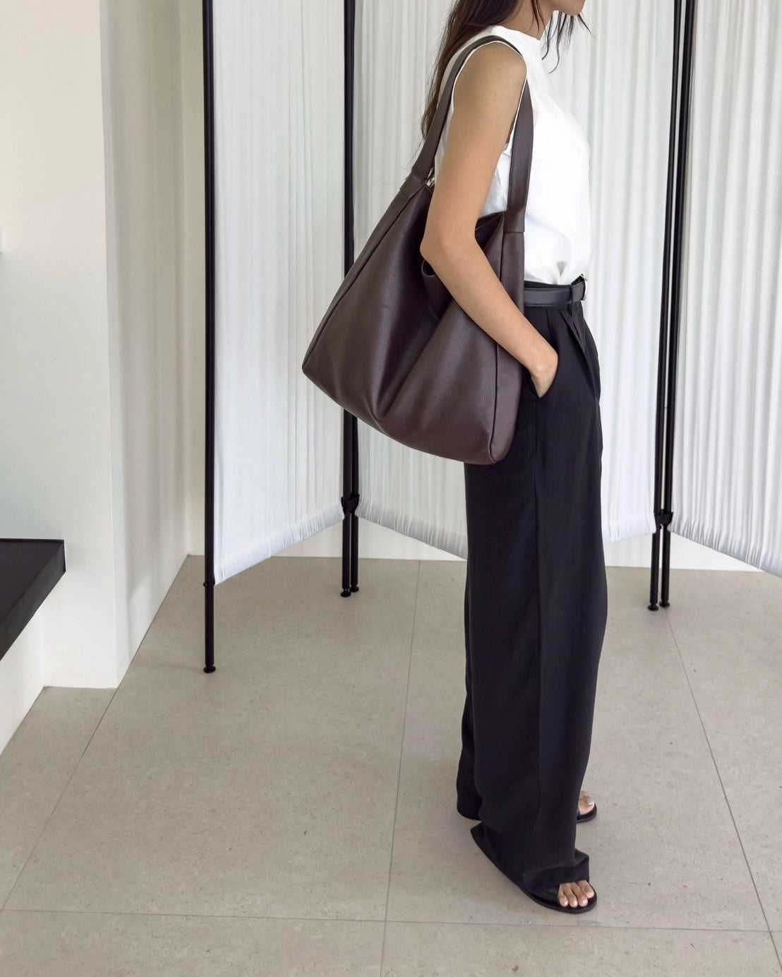 B230L Bucks&Leather Carpet Hobo ｜牛皮（L）