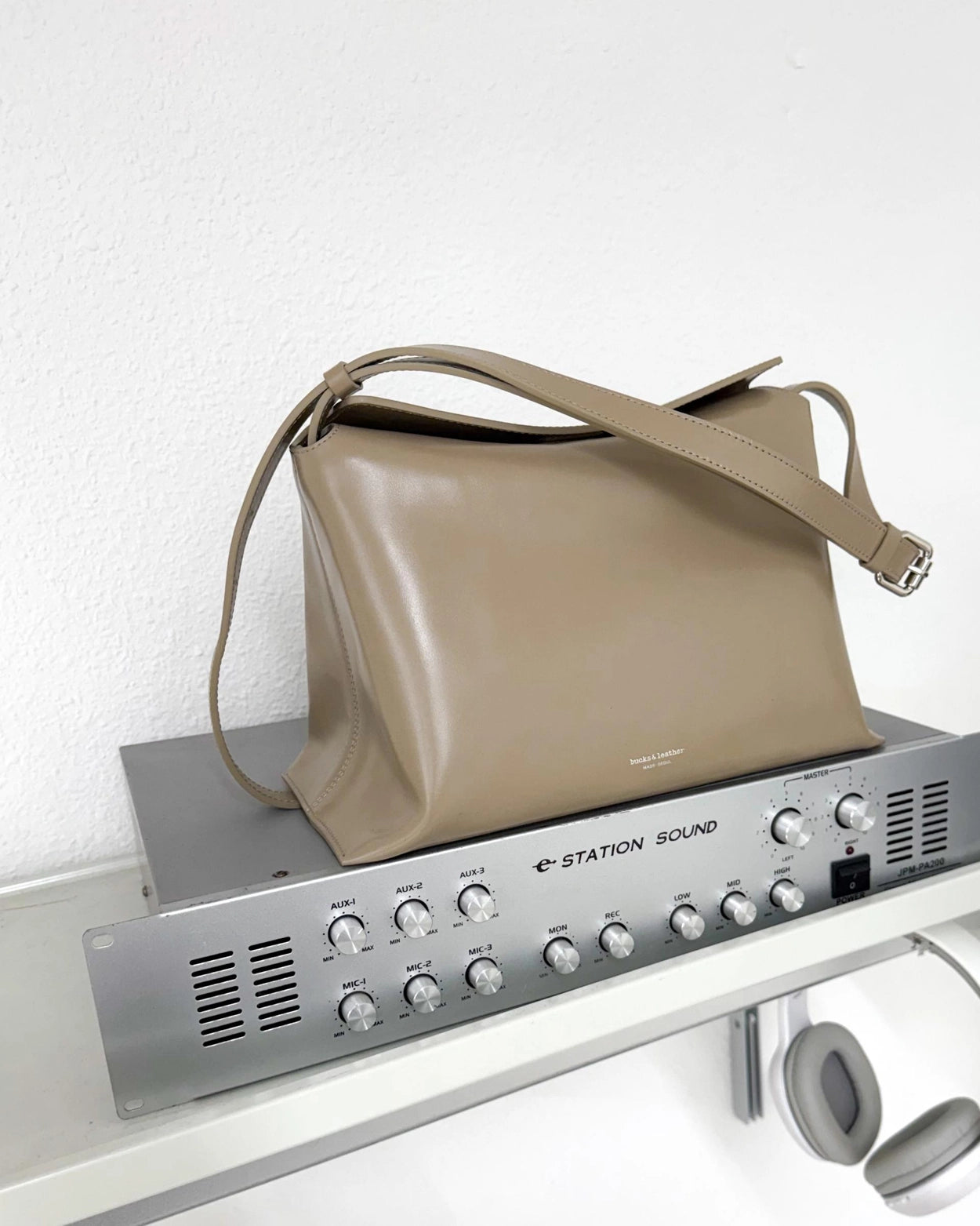 B207L bucks&leather ｜Bread Bag/亮面牛皮（大）