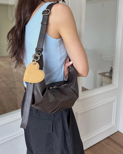 B228 斜挎餃子包 Cent Crossbody Bag