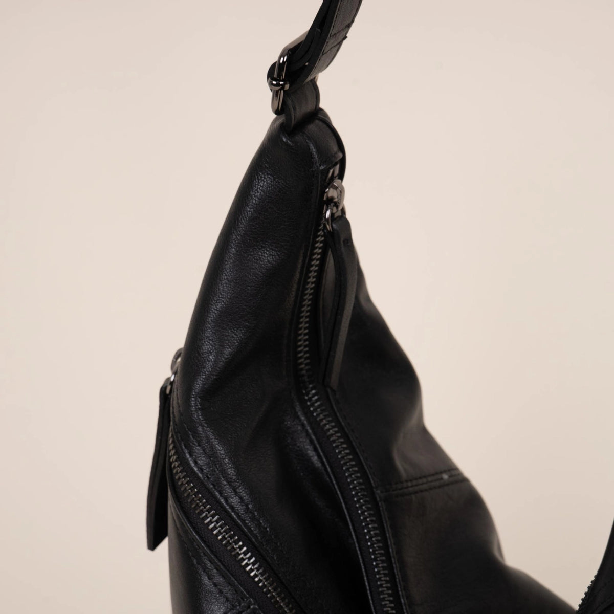 B229 Bucks&Leather Rail Bag｜羊皮（可斜背）