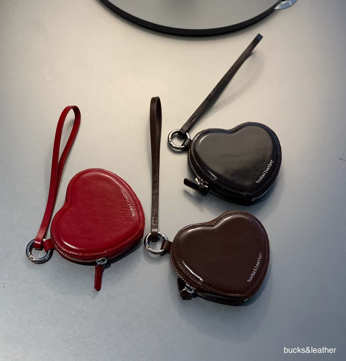 A106 (bucks&leather) Heart Pouch