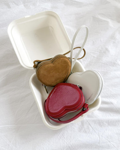 A106 (bucks&leather) Heart Pouch