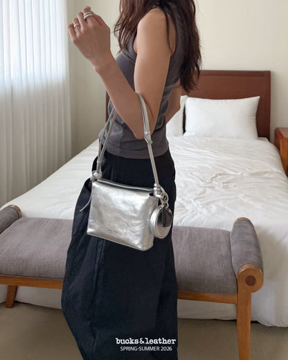 B221 bucks&leather ｜Mini Square Bag 牛皮亮面