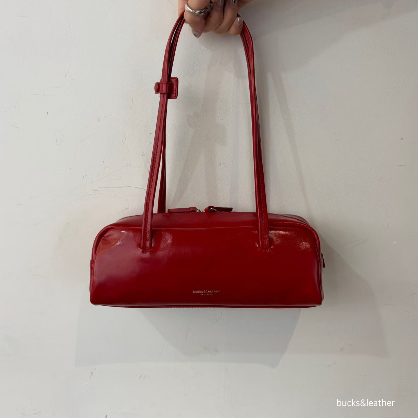 B203 牛皮亮面法棍袋 (細)