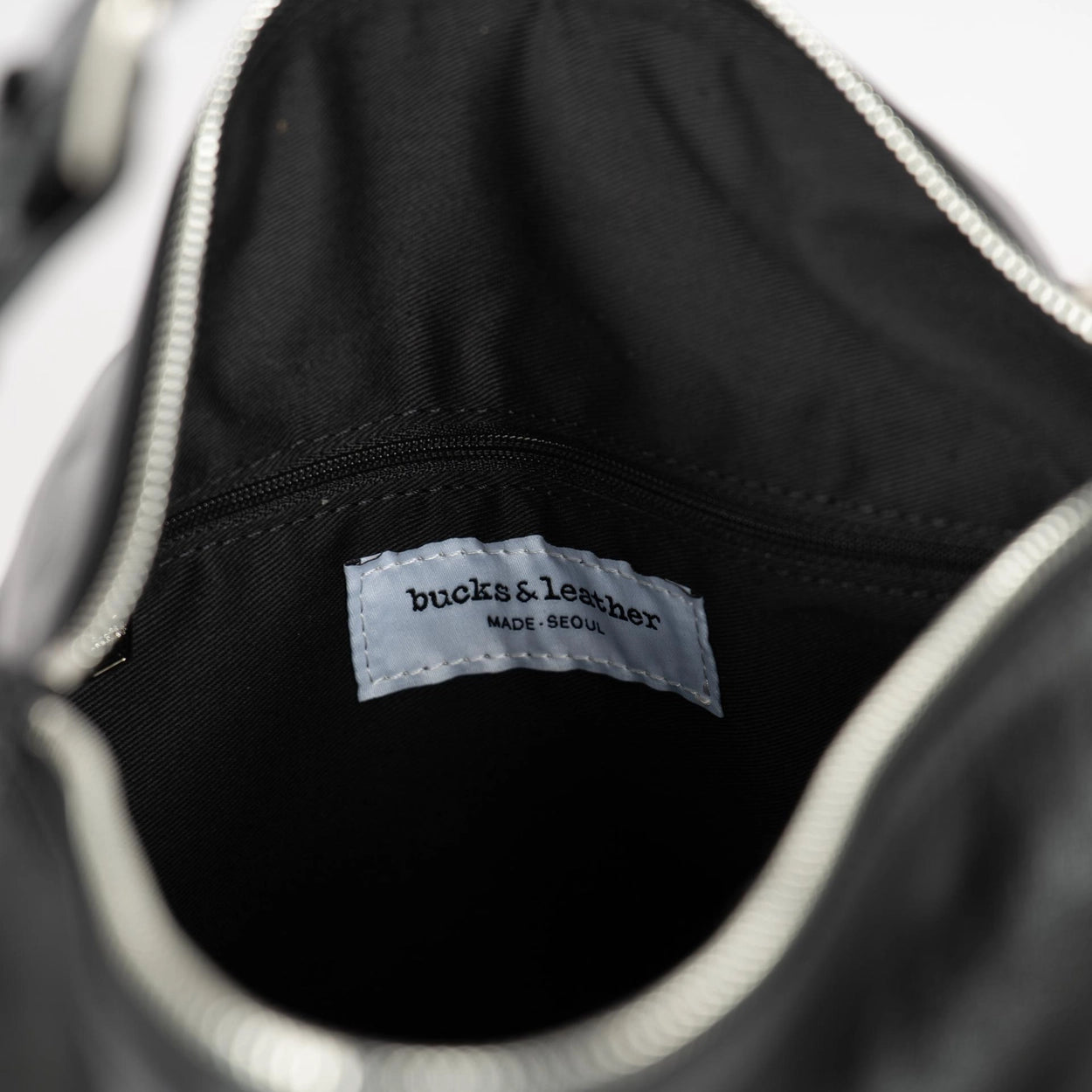 B205L bucks&leather ｜Low Bag/亮面牛皮（大）