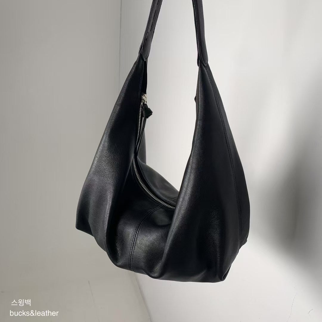 Mardi; mardi mercredi; 韓國代購；代購；korea; bag; leather; handbag; 牛皮；羊皮；手袋；皮袋；bucks & leather; fashion; 時裝； 韓國；正貨；正版；正品；韓國直送；代購直送；衛衣；hoodie; 東大門