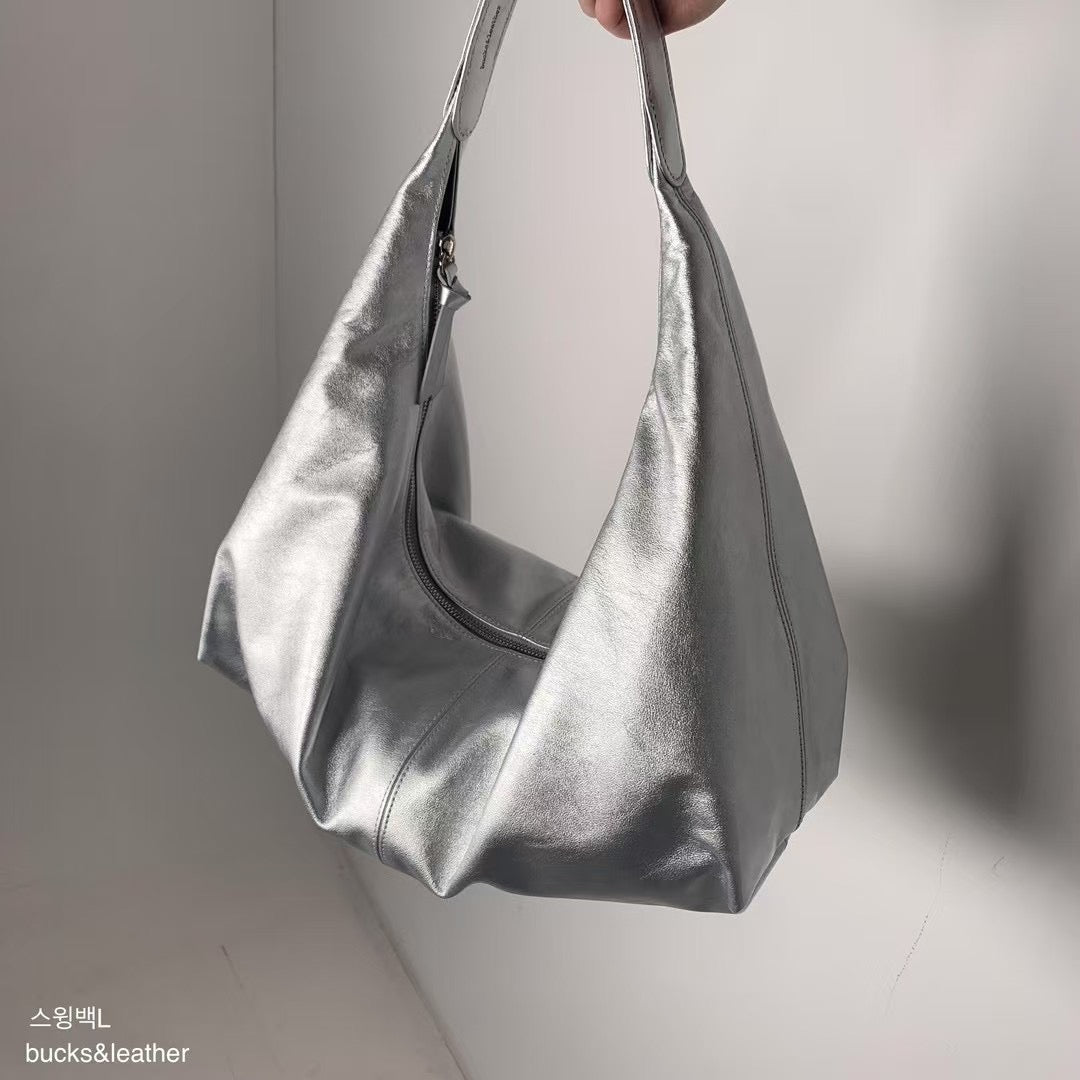 Mardi; mardi mercredi; 韓國代購；代購；korea; bag; leather; handbag; 牛皮；羊皮；手袋；皮袋；bucks & leather; fashion; 時裝； 韓國；正貨；正版；正品；韓國直送；代購直送；衛衣；hoodie; 東大門