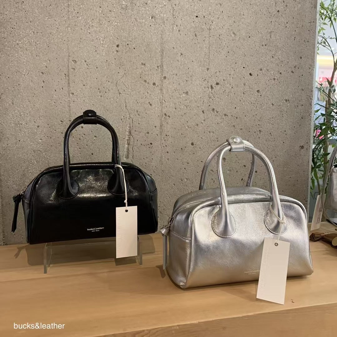 Mardi; mardi mercredi; 韓國代購；代購；korea; bag; leather; handbag; 牛皮；羊皮；手袋；皮袋；bucks & leather; fashion; 時裝； 韓國；正貨；正版；正品；韓國直送；代購直送；衛衣；hoodie; 東大門；韓國代購；韓國直送；韓國袋；韓國手袋；韓國製造；真皮手袋；牛皮袋；羊皮袋；korea; made in korea; 韓國正版