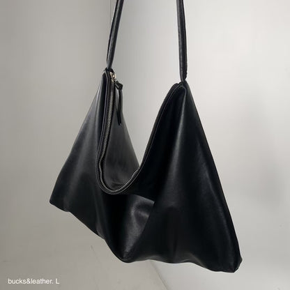 Mardi; mardi mercredi; 韓國代購；代購；korea; bag; leather; handbag; 牛皮；羊皮；手袋；皮袋；bucks & leather; fashion; 時裝； 韓國；正貨；正版；正品；韓國直送；代購直送；衛衣；hoodie; 東大門；韓國代購；韓國直送；韓國袋；韓國手袋；韓國製造；真皮手袋；牛皮袋；羊皮袋；korea; made in korea; 韓國正版