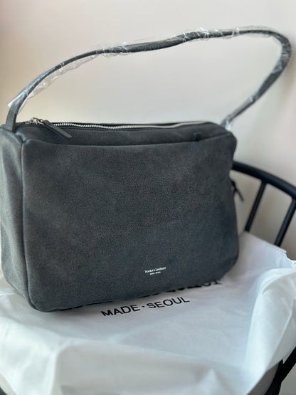 B211 Porter Bag