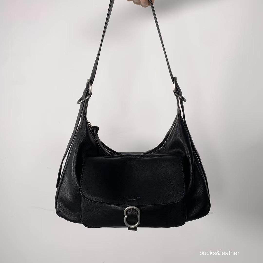 Mardi; mardi mercredi; 韓國代購；代購；korea; bag; leather; handbag; 牛皮；羊皮；手袋；皮袋；bucks & leather; fashion; 時裝； 韓國；正貨；正版；正品；韓國直送；代購直送；衛衣；hoodie; 東大門；韓國代購；韓國直送；韓國袋；韓國手袋；韓國製造；真皮手袋；牛皮袋；羊皮袋；korea; made in korea; 韓國正版