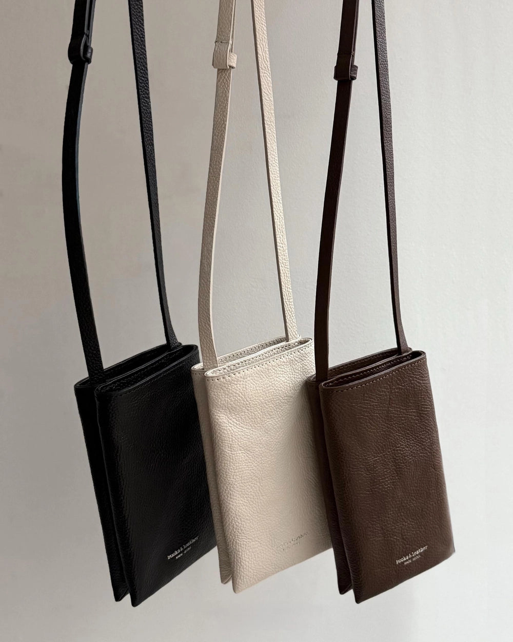 Mardi; mardi mercredi; 韓國代購；代購；korea; bag; leather; handbag; 牛皮；羊皮；手袋；皮袋；bucks & leather; fashion; 時裝； 韓國；正貨；正版；正品；韓國直送；代購直送；衛衣；hoodie; 東大門；韓國代購；韓國直送；韓國袋；韓國手袋；韓國製造；真皮手袋；牛皮袋；羊皮袋；korea; made in korea; 韓國正版