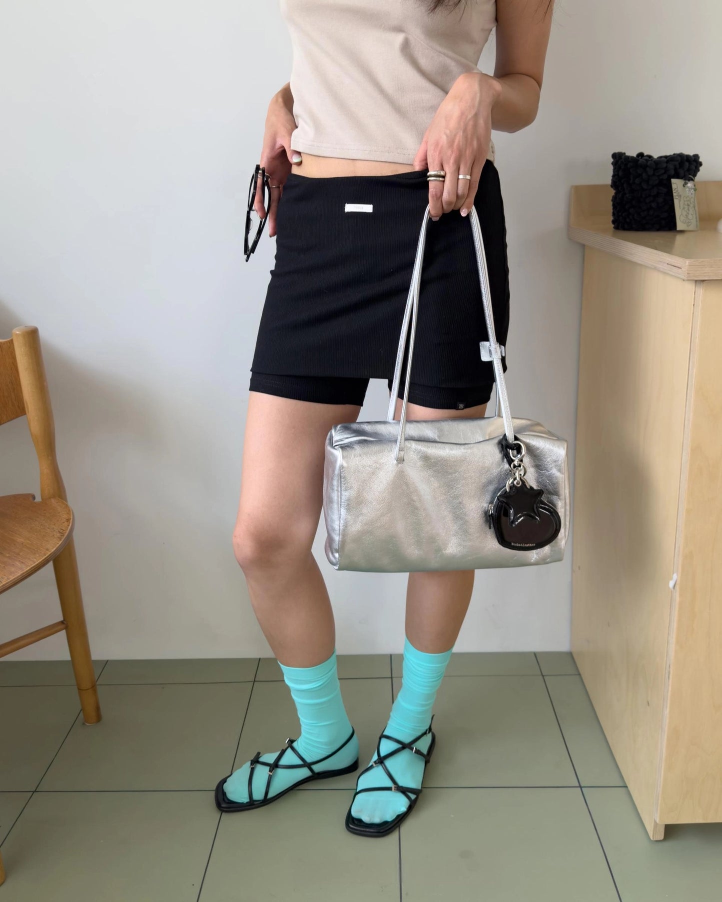 B222 羊皮&牛皮｜Magnetic Brick Shoulder Bag